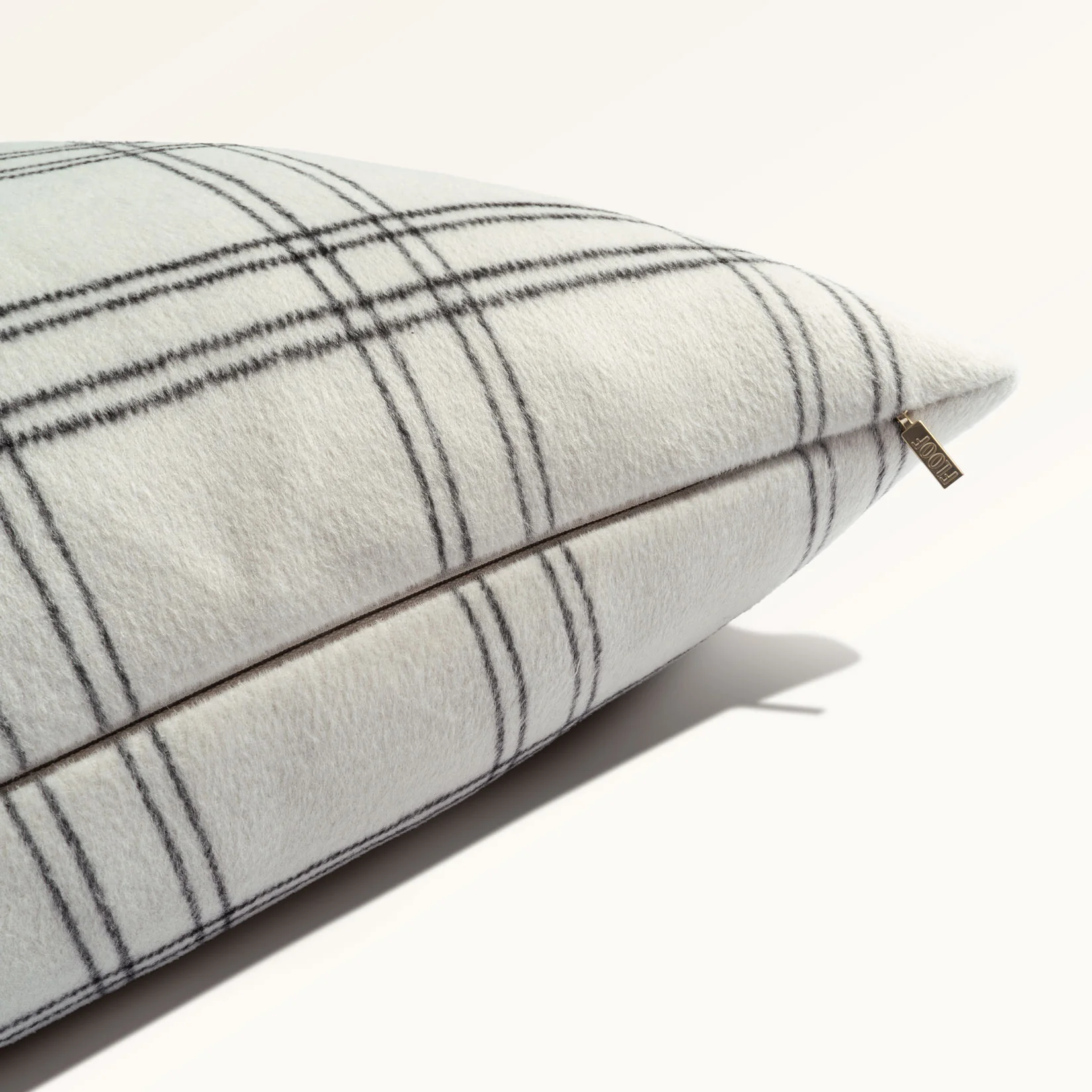 Bedford Check / Milk - Image 4