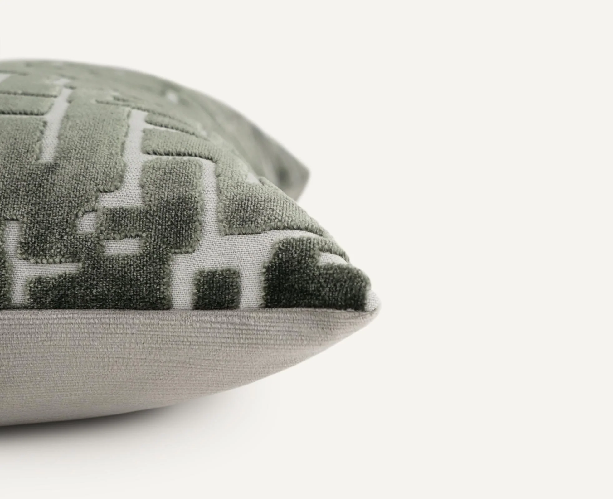 Districts / Green Smoke - Image 3