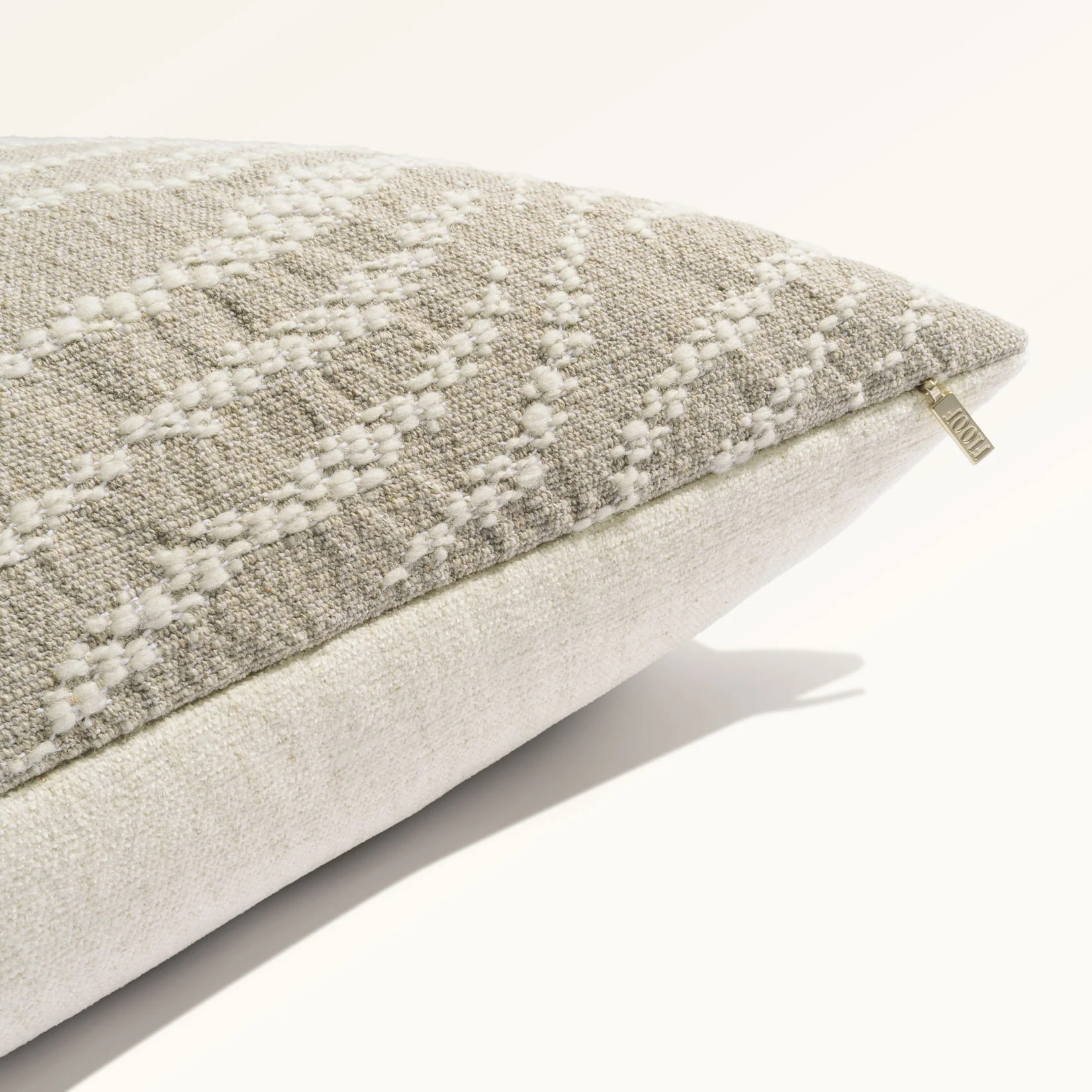 Equus / Linen - Image 3