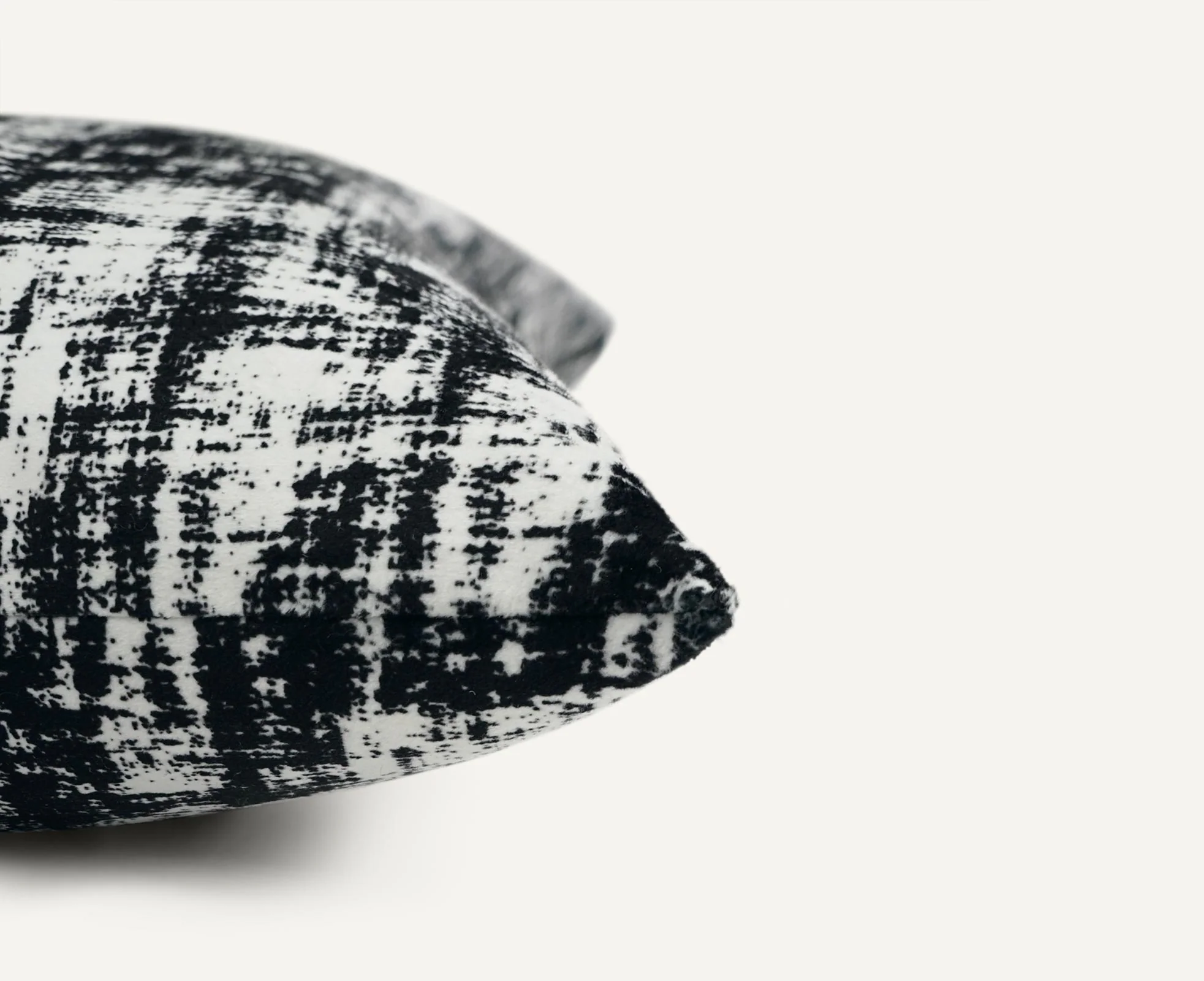 Etched / Black - Image 2