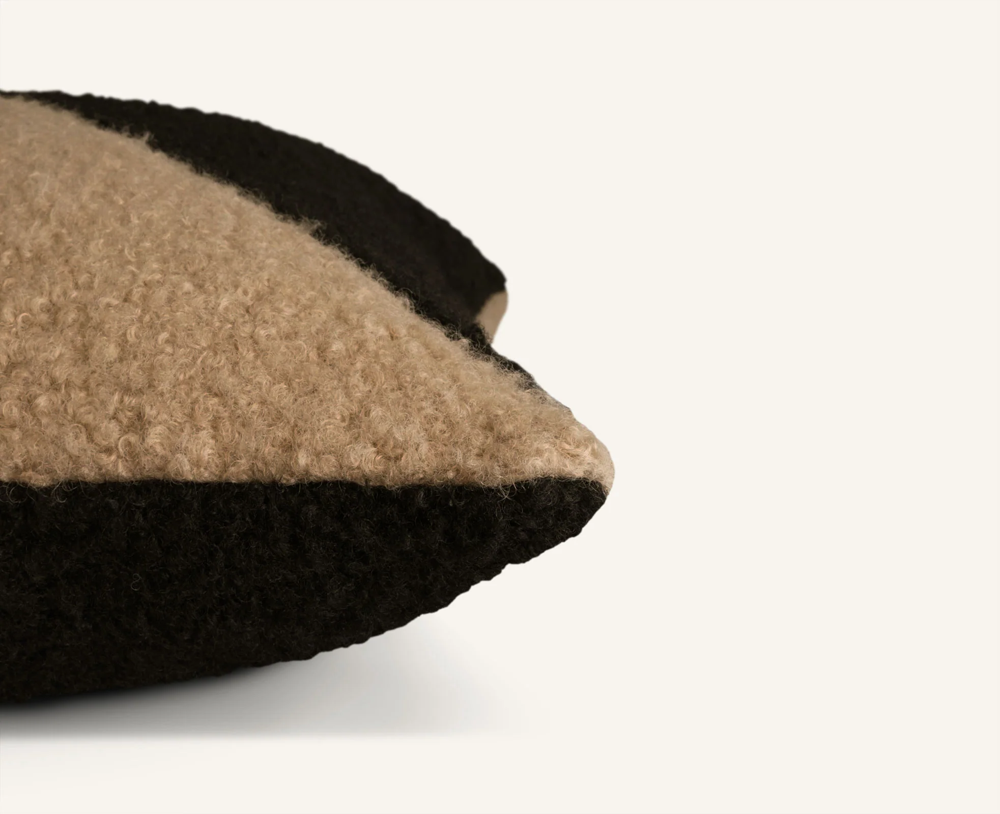 Foxy II / Black - Image 2