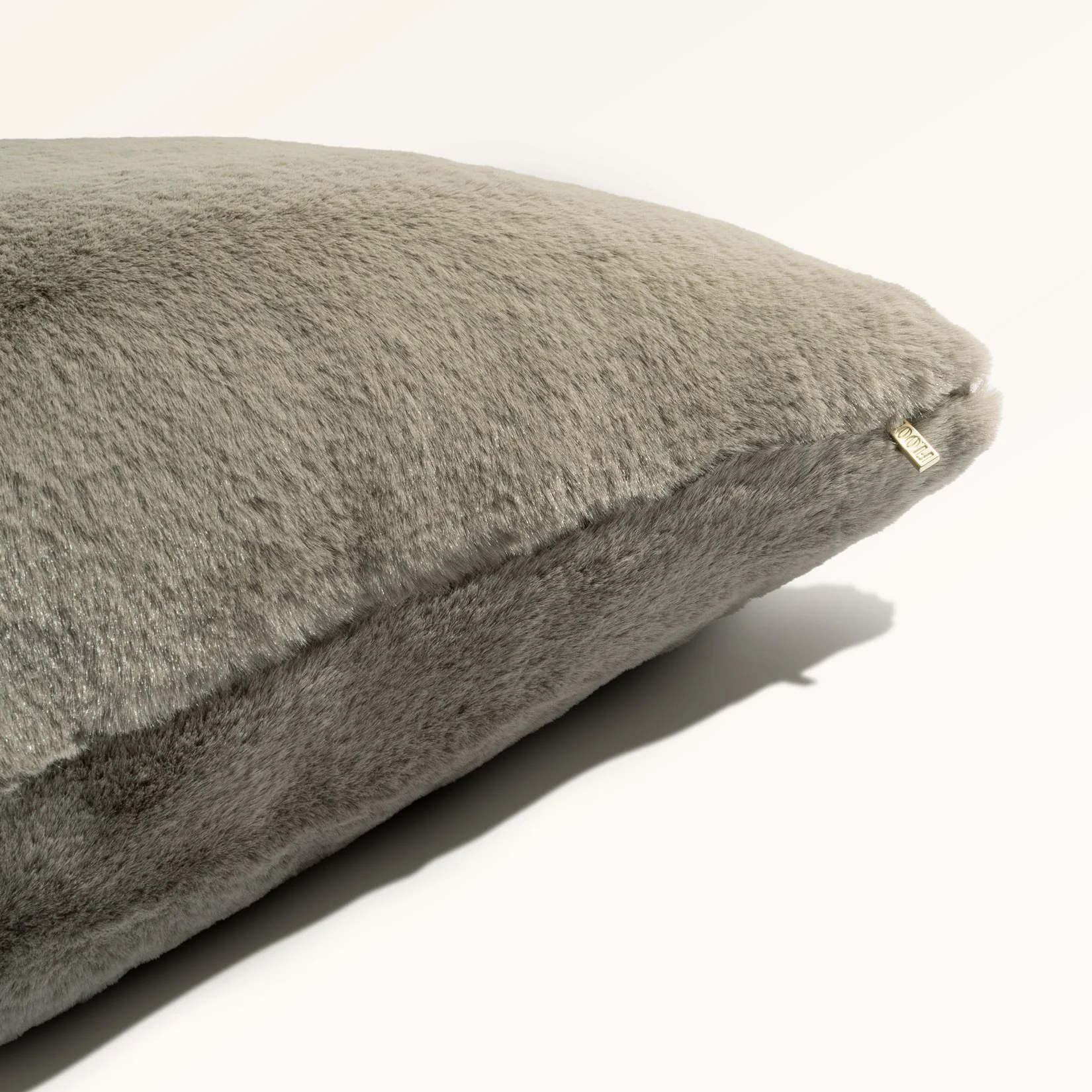 Shasta Fur / Mink - Image 3