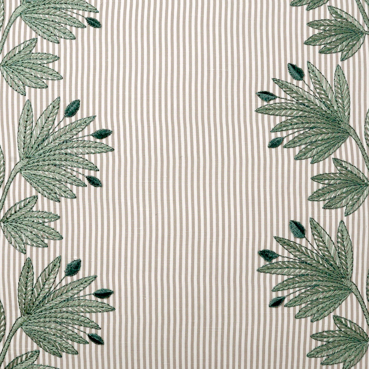 Villa Swatch / Juniper